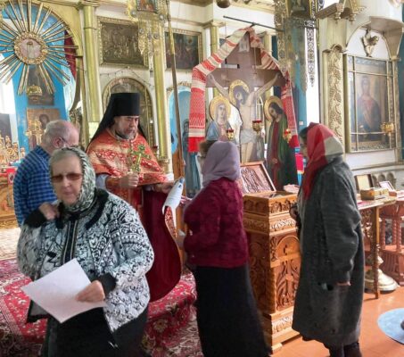Миссионерская акция по распространению листовок и духовной литературы в честь праздника жен-мироносиц в Ардатовском благочинии.