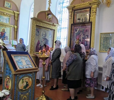 Миссионерская Литургия в храме Архистратига Божия Михаила села Туркуши.